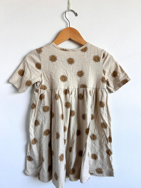 Rylee and Cru Short Sleeve Boxy Suns Dress • 4-5 years