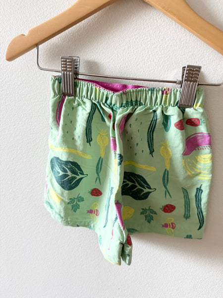 Patagonia Green Veggies Shorts • 6-12 months