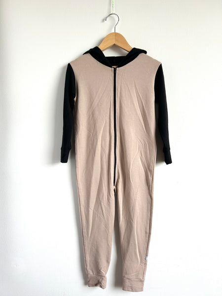 Tiny Button Apparel Long Sleeve Hooded Romper • 4-5 years