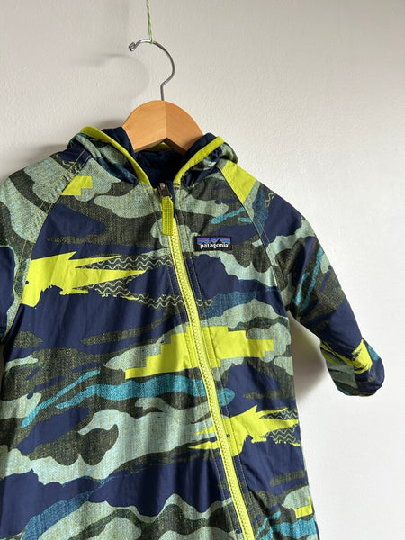 Patagonia Green and Blue Patterned Bunting Suit • 1-2 years