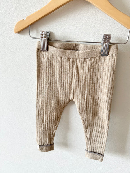 Ribbed Zara Leggings • 6-9 months