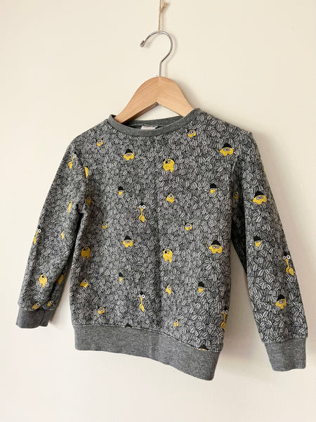 Decathalon Black, White, and Yellow Sweatshirt • 2-3 years