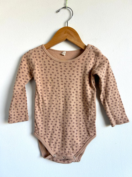Quincy Mae Muted Blush Brown Daisy Long Sleeve Onesie • 12-18 months