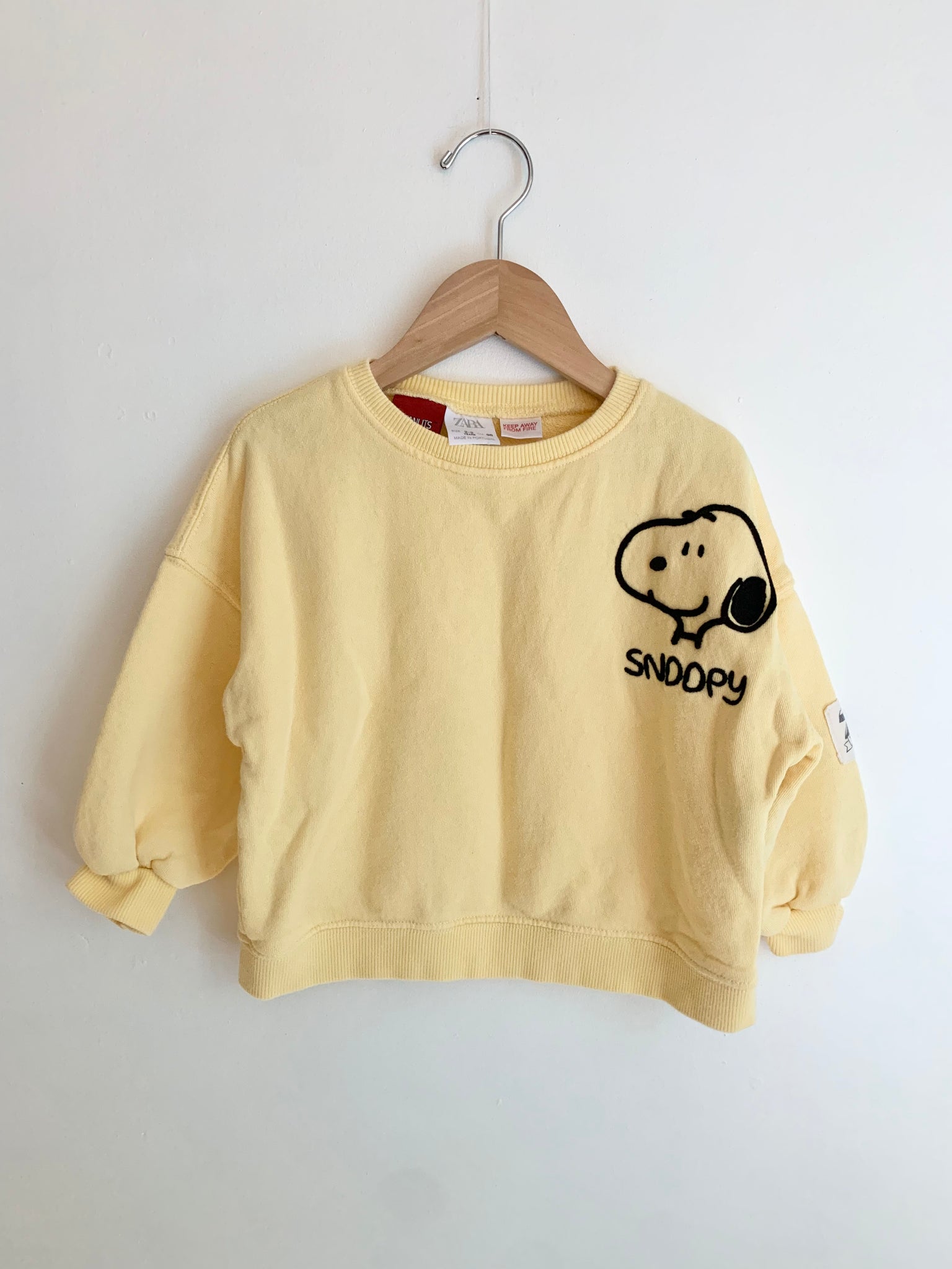 Zara x Peanuts Snoopy Sweatshirt • 2-3 years