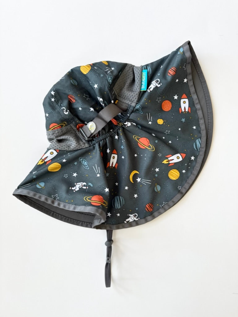 Sunday Afternoons Space Hat • XL 6-12+ years