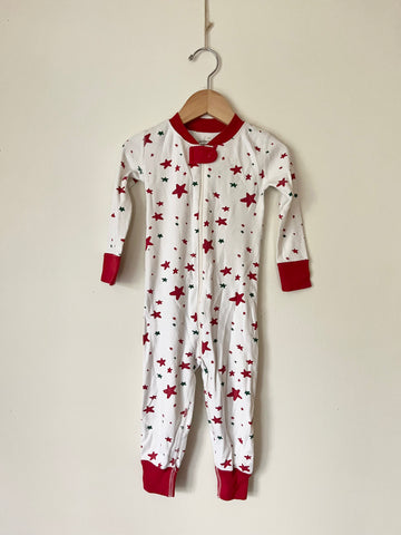 Hanna Andersson Red and Green Star Sleeper • 2 years