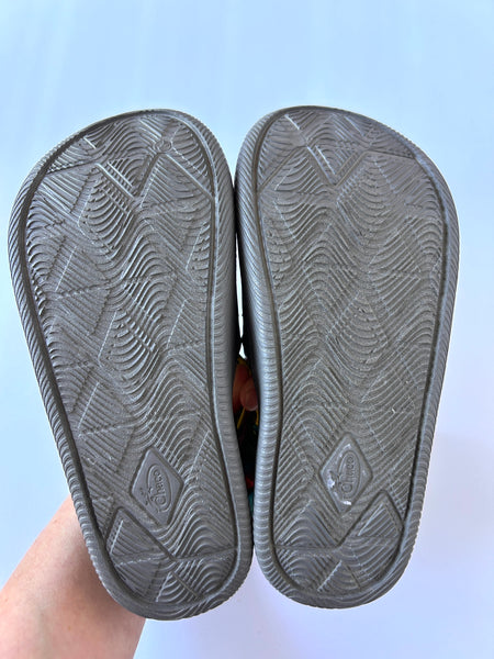 NEW Chaco Grey Plastic Clogs "Chillos" • 2y
