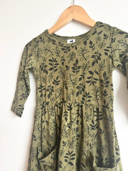 Little and Lively Green Leaf Dress • 5-6 years