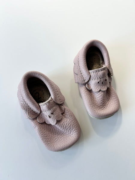 Heyfolks Pink Leather Mocs • 3c