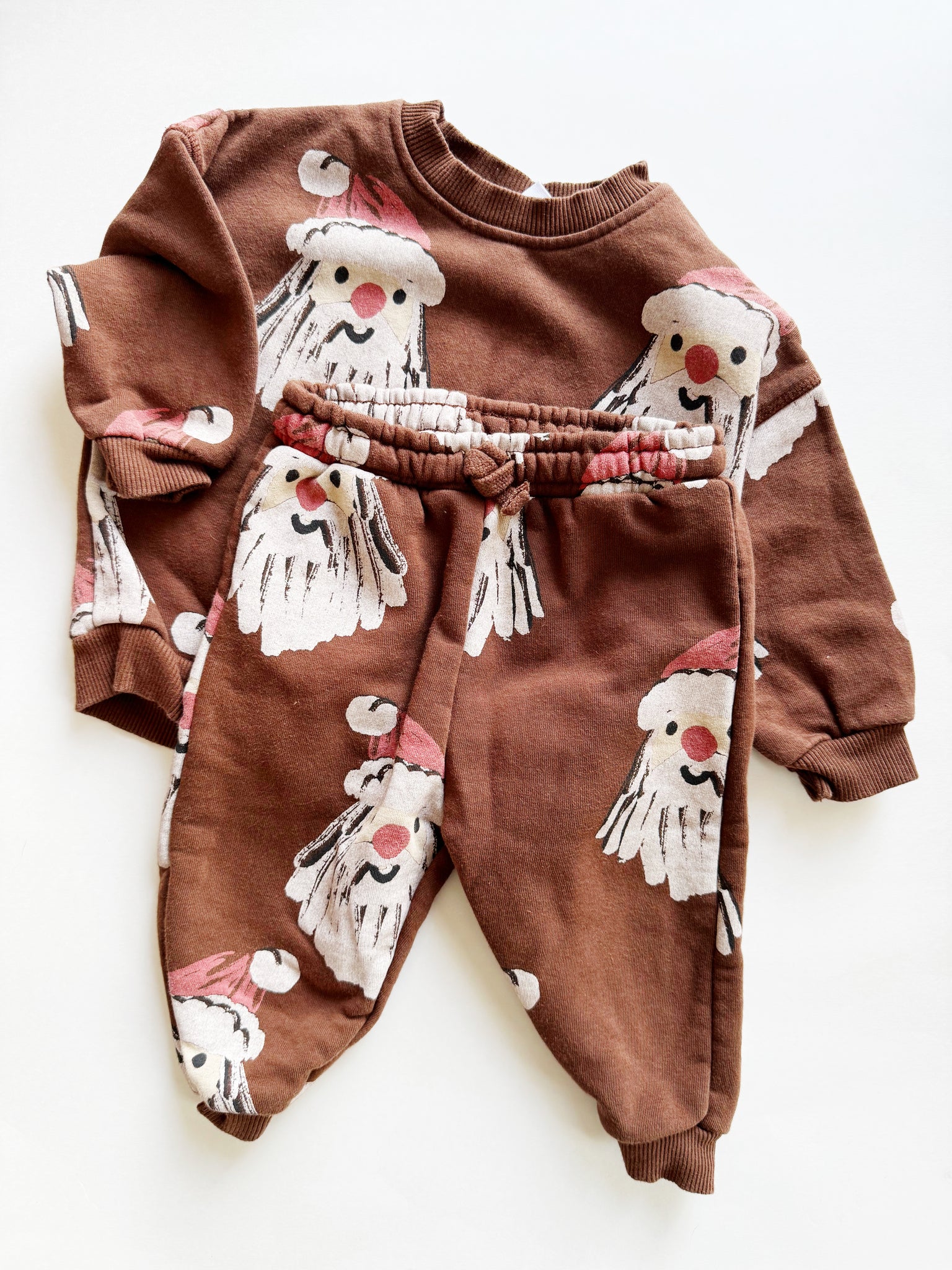 Zara Santa 2pc Sweatsuit • 6-12 months