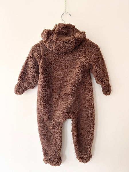 NEW H&M Fuzzy Bear Bunting • 6-12 months *
