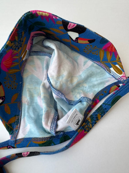 Little and Lively Baby Bonnet with Birds and Ferns • 0-6 months (Baby)