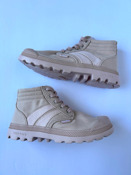 NEW Palladium Light Pink High Top Shoes with Zipper • 1.5Y