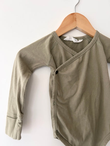 Susukoshi Green Long Sleeve Onesie • 6-12 months *