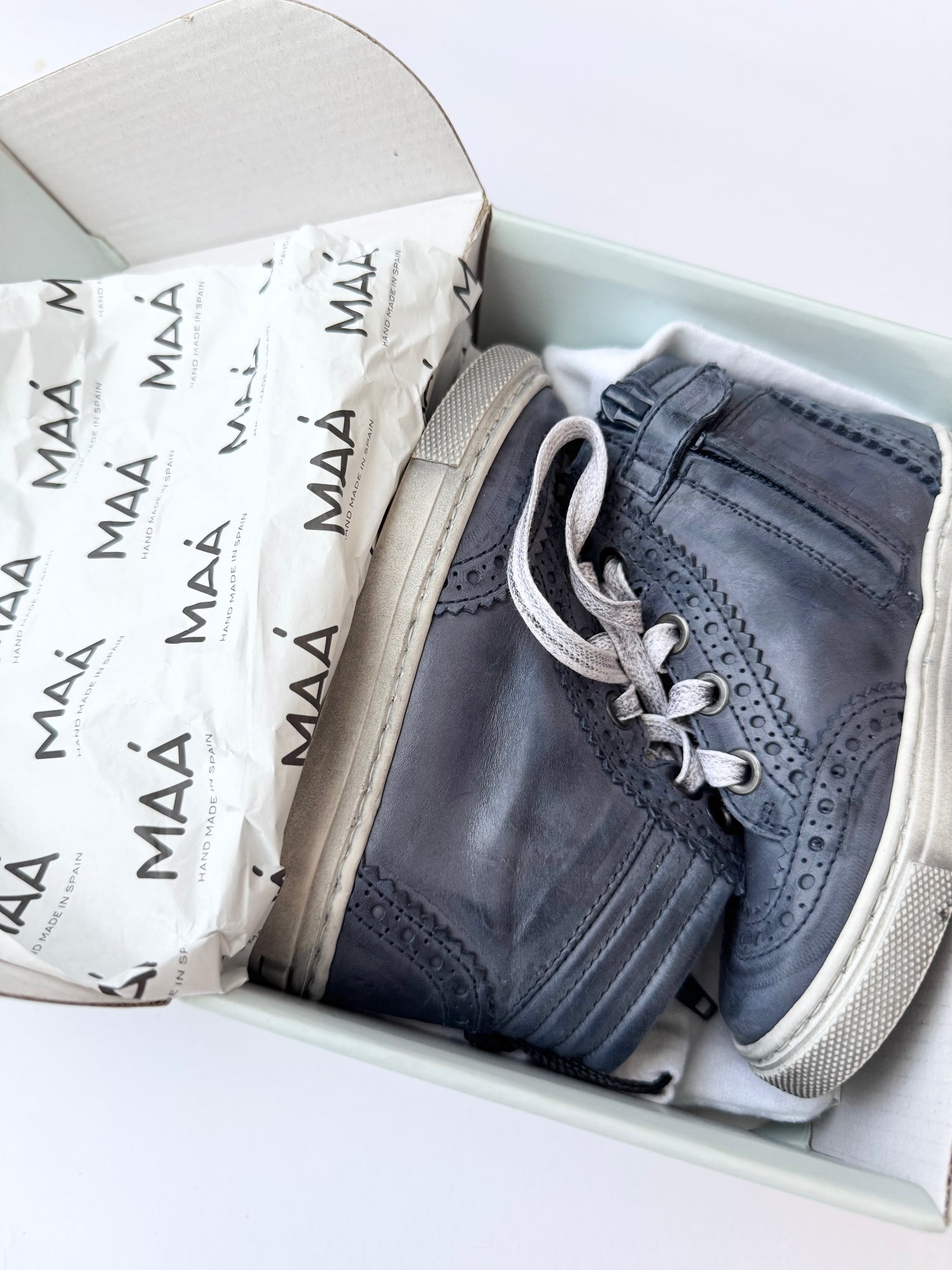 Maa Leather High Top Shoes • 7c-7.5c (24 EU)