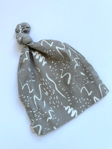 Jax and Lennon Grey Knot Beanie • Newborn