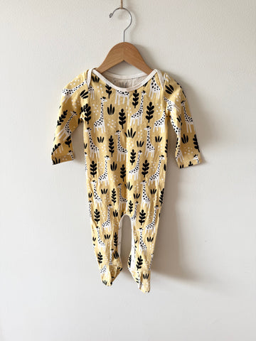 NEW Winter Water Factory Yellow Giraffes Romper • 6-12 months