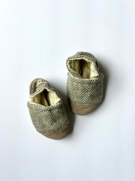 Parker and Posie Tiny Shoes • 4.5" long