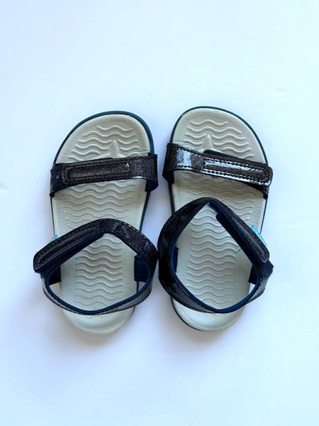 Native Sparkly Sandals • 8c