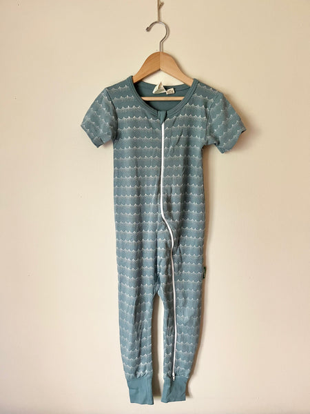 Parade Organics Short Sleeve Blue Romper • 3 years