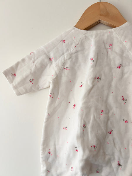 Bonpoint White with Pink Button Soft Suit • 6-12 months *
