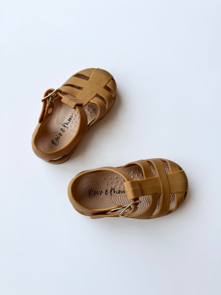 Bolo and Mooi Brown Jelly Sandals • 3c/19EU