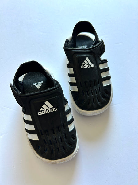 Adidas Closed Toe Black and White Sandals • 7c