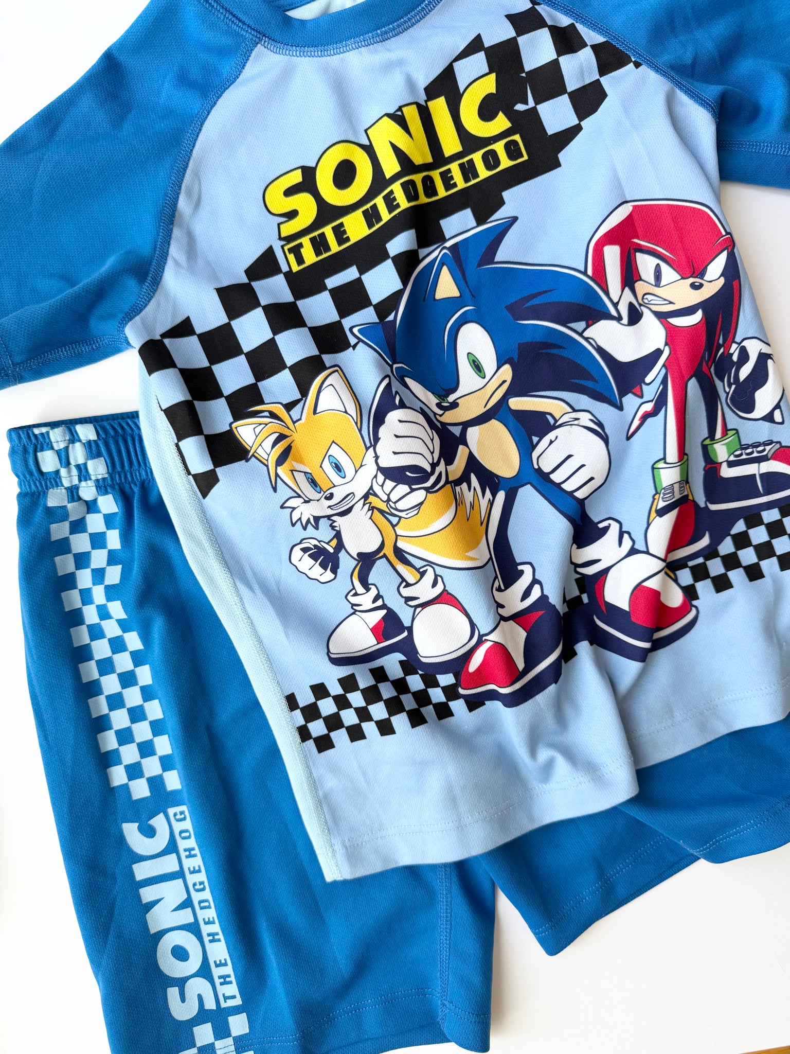 H&M x Sonic 2pc Shorts Set • 6-8 years