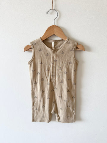 NEW Quincy Mae Ribbed Romper • 18-24 months
