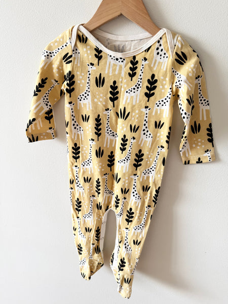 NEW Winter Water Factory Yellow Giraffes Romper • 6-12 months