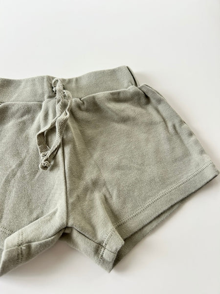 Quincy Mae Light Green Shorts • 12-18 months *