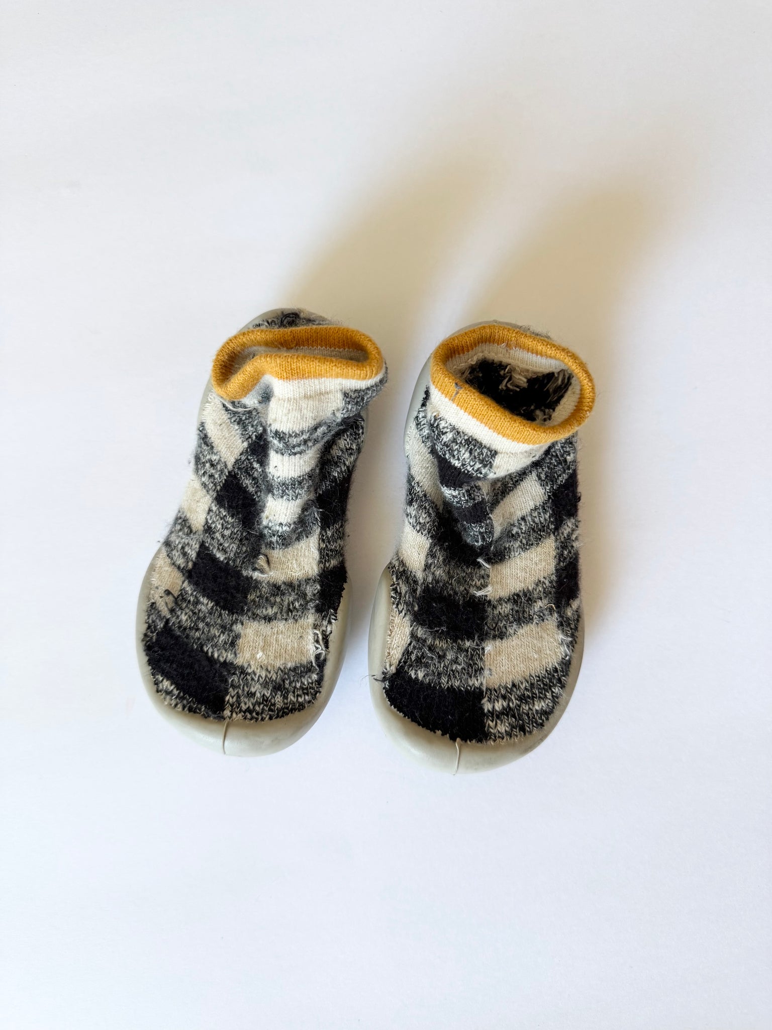 Collegien x Nununu Slipper Socks 5c-6c (22-23cm)