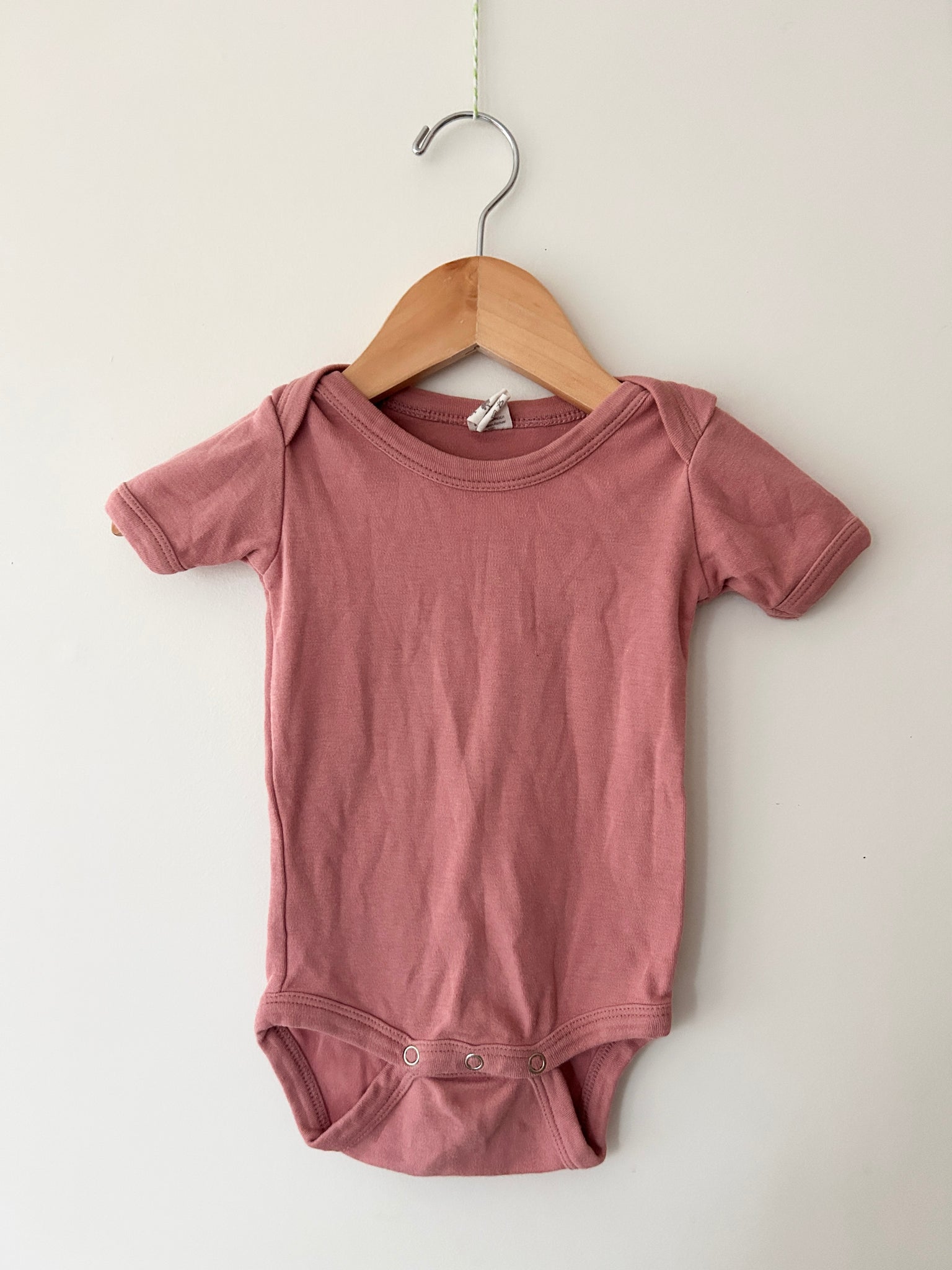 Kate Quinn Pink Cotton Short Sleeve Onesie • 6-12 months *