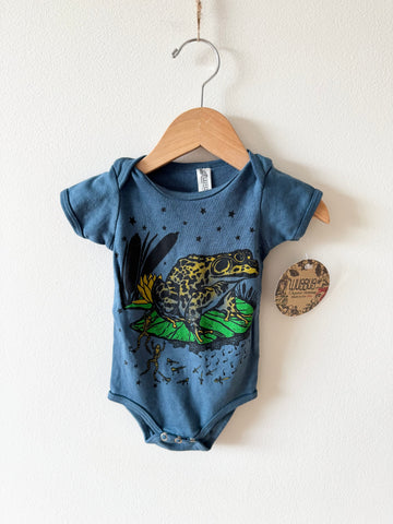 NEW Wugbug Frog Onesie • 3 months