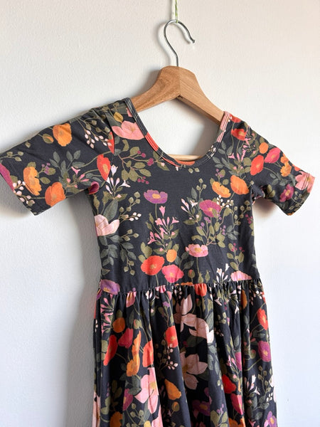 Alice and Ames Blue Floral Short Sleeve Ballet Dress • 7-8 years