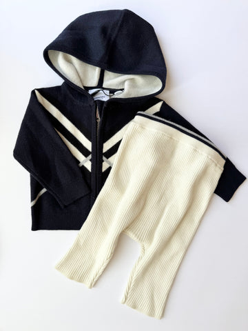 NEW Burberry 2pc Knit Set • 6 months
