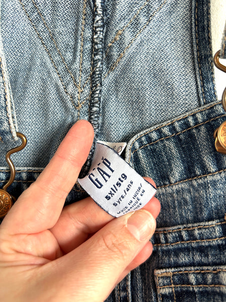 Vintage Gap Denim Overalls • 5-6 years