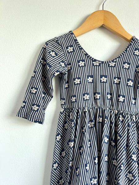 Alice and Ames Blue Floral Dress with Lines • 3-4 years