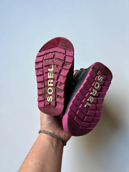 Sorel Grey Winter Boots • 5c