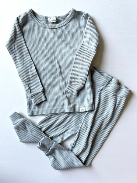 Firsts Baby Blue Ribbed Long Sleeve/Pants Set • 18 motnhs