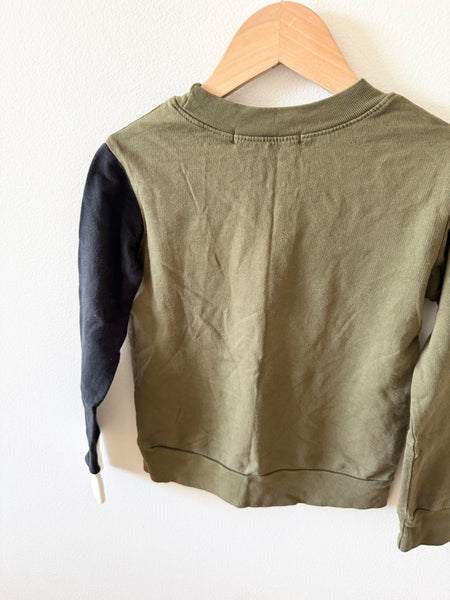 Mini and Maximum Green Long Sleeve Top With Grey Sleeve • 2-4 years