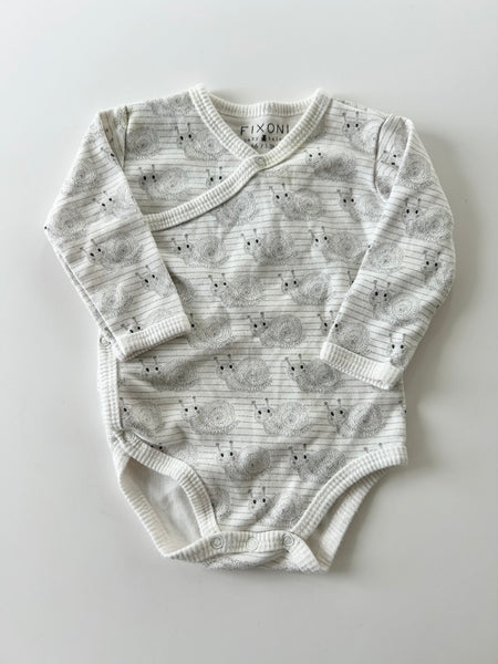 Fixoni Snails Long Sleeve Onesie • 0-3 months *