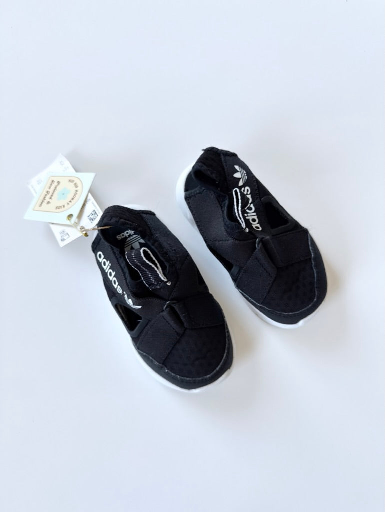 NEW Adidas Sandals • 7c