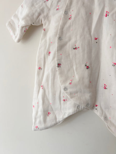 Bonpoint White with Pink Button Soft Suit • 6-12 months *
