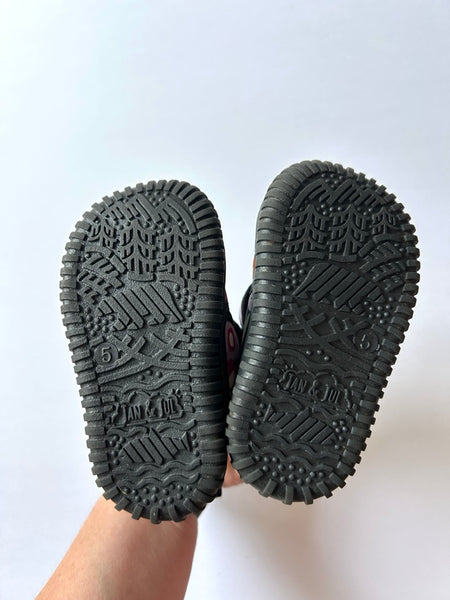 Jan and Jul Toasty-Dry Fuzzy Lined Boots • 5c