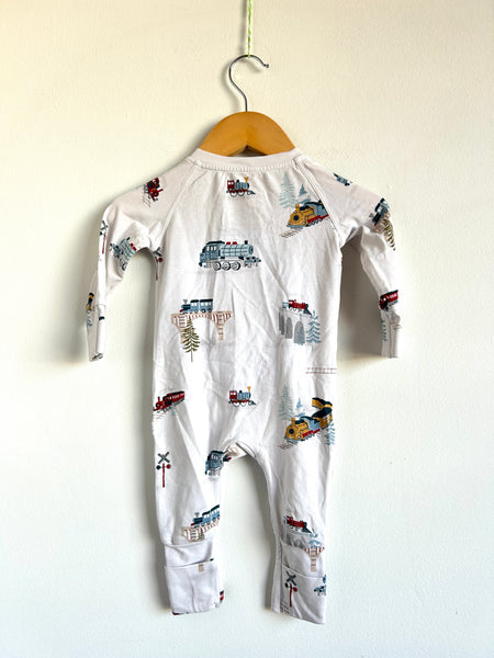 Loulou Lollipop White Sleeper with Trains • 0-3 months