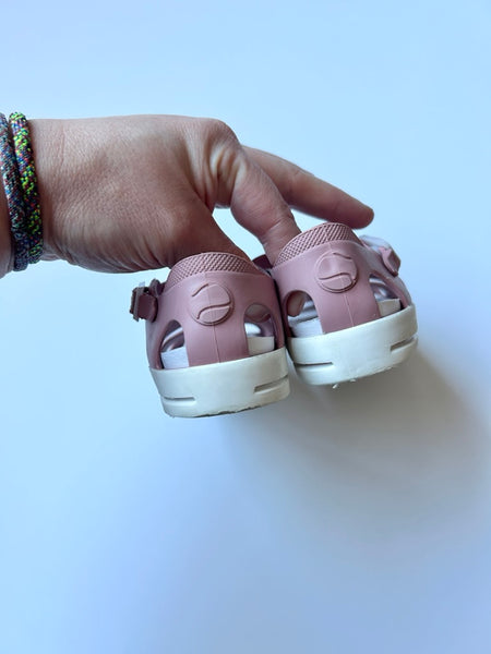 Pink Jelly Sandals • 8/9c (25/26 EU)