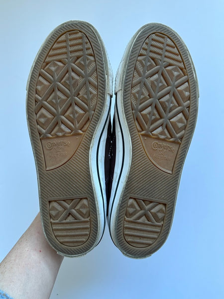 Converse Brown Suede Shoes • 7Y