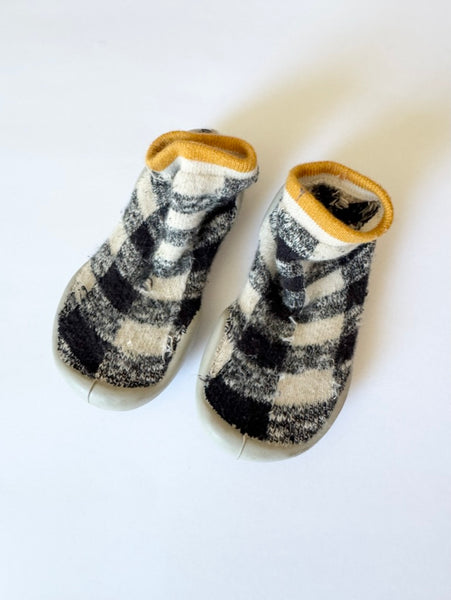 Collegien x Nununu Slipper Socks 5c-6c (22-23cm)