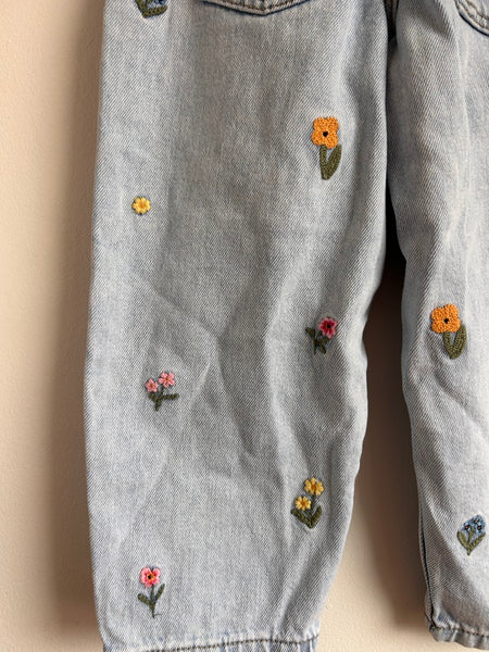 Zara Paperbag Waist Embroidered Lightwash Jeans • 5-6 years